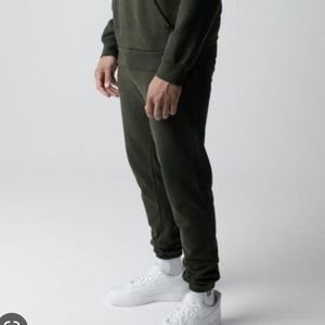 TALENTLESS Men’s Sweats